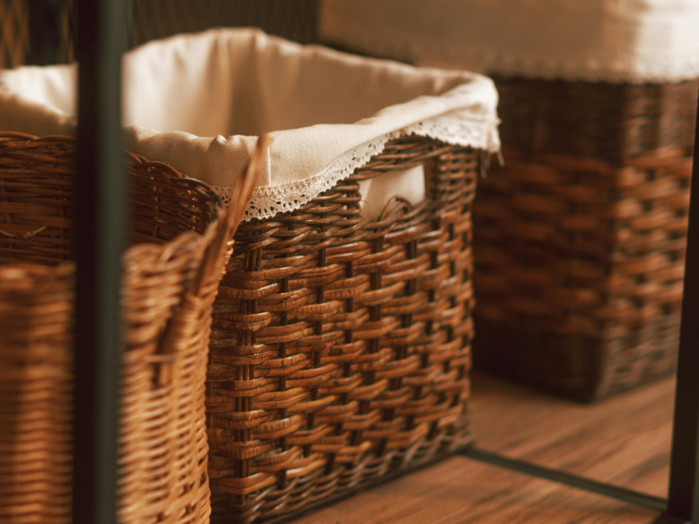 Storage bins & baskets