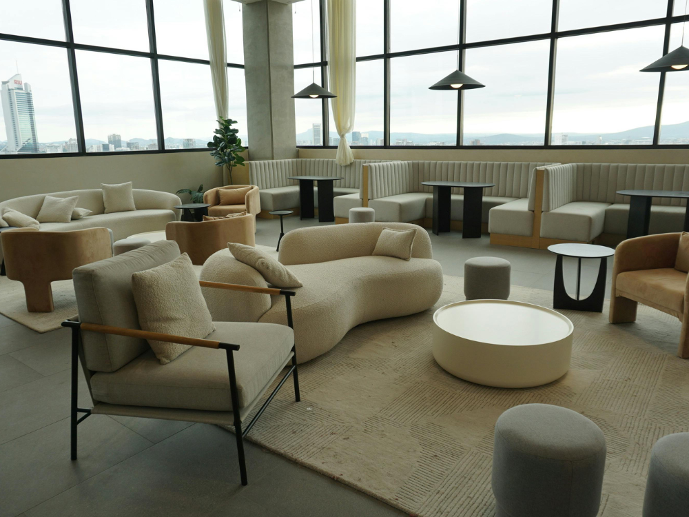 Lounge Essentials