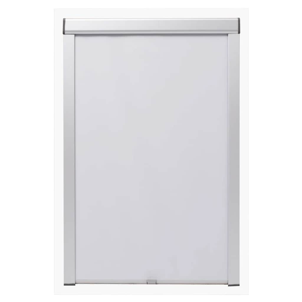 Blackout Roller Blinds White 104 GGL and GGU