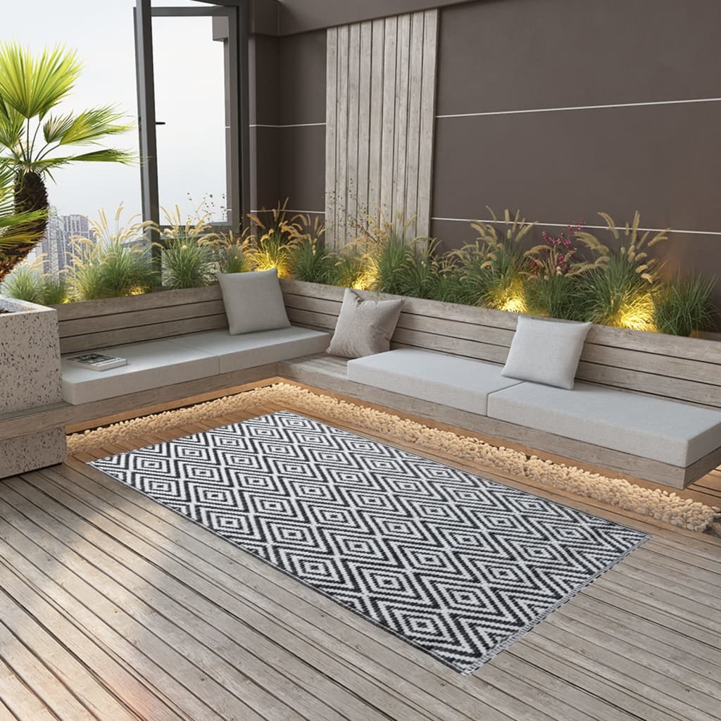 Outdoor Carpet ARAKIL White and Black 80x150 cm PP