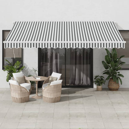 Retractable Awning | Anthracite and white
