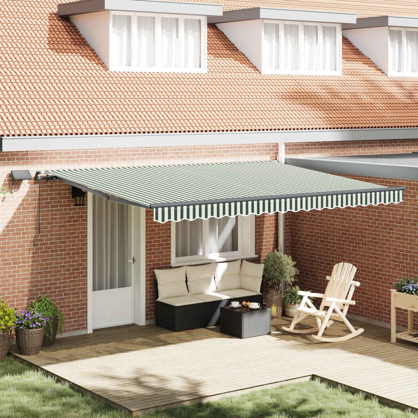 Retractable Awning Green and White 450 x 300 cm