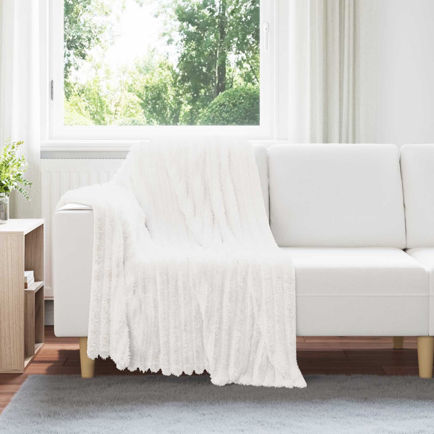 Throw Blankets 6 pcs White 150 x 130 cm Fleece