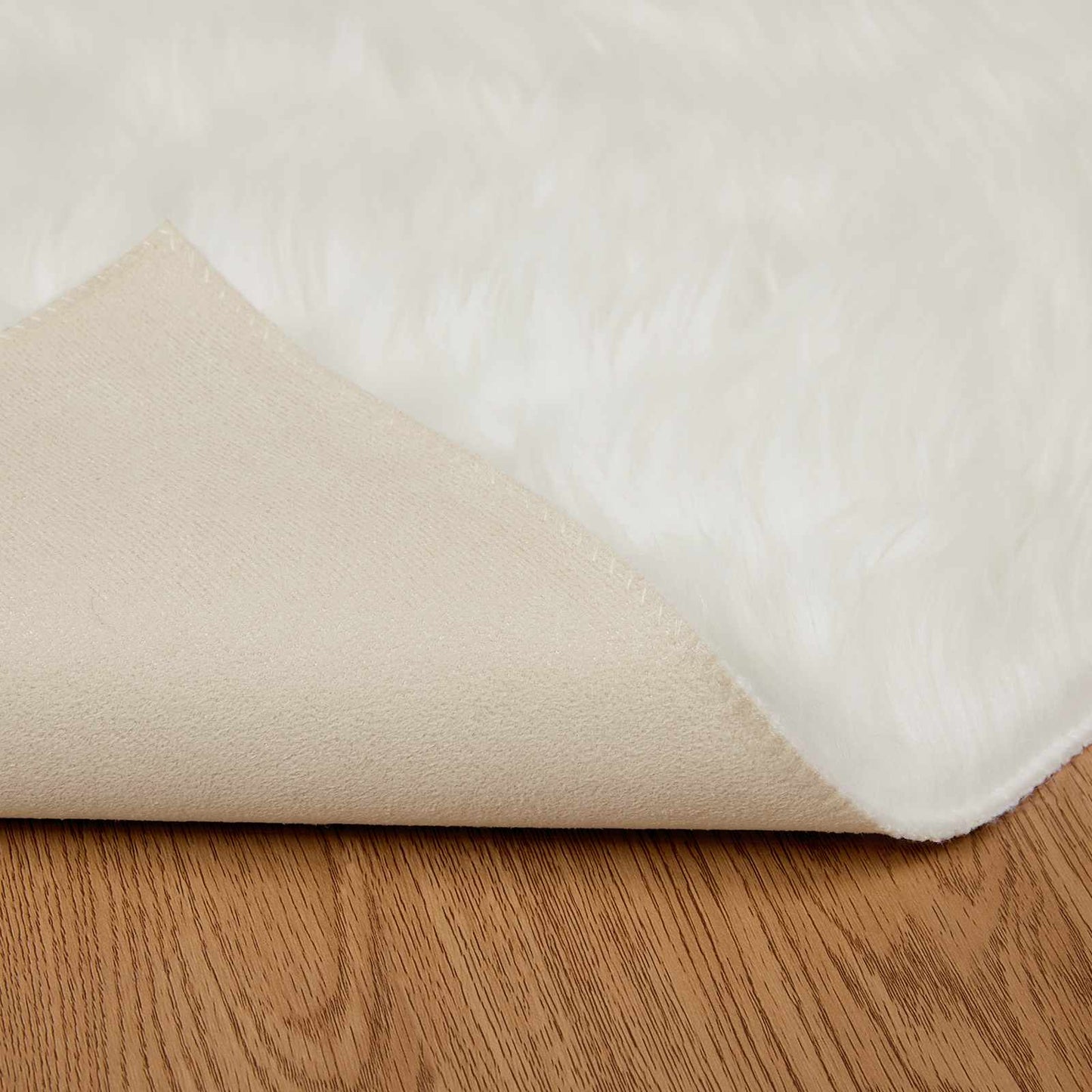 Faux Sheepskin Rug TAFALLA White 80 x 150 cm Polyester