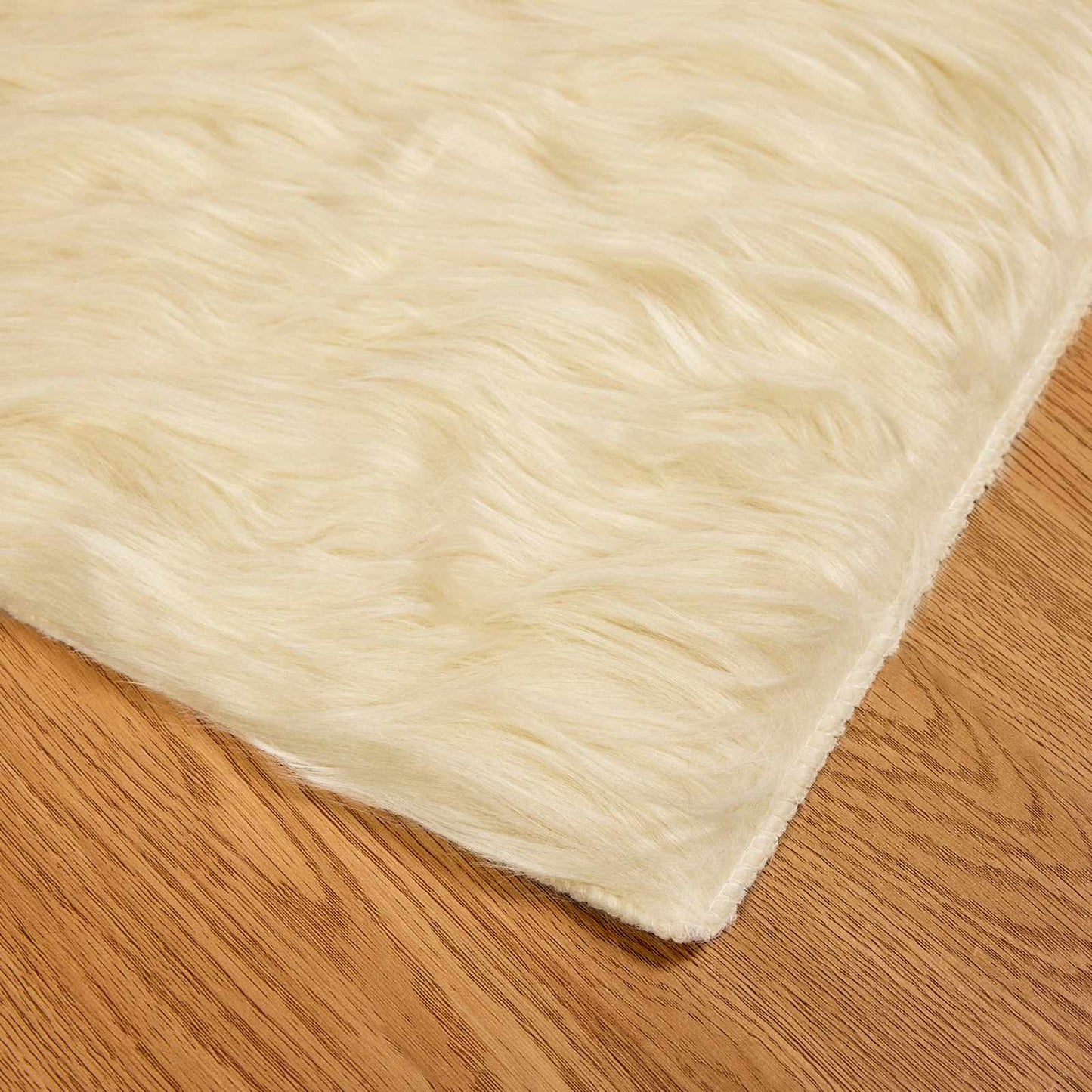 Faux Sheepskin Rug TAFALLA Cream 140 x 200 cm Polyester