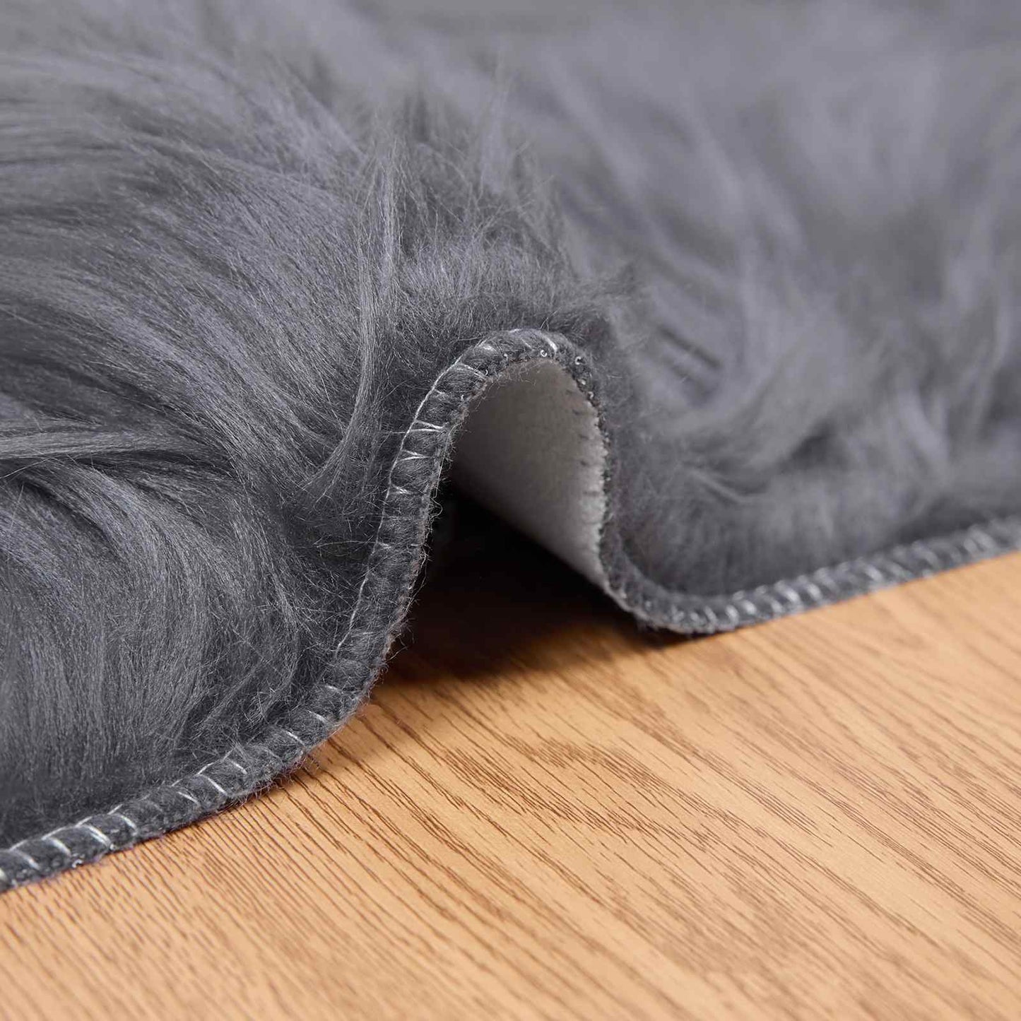 Faux Sheepskin Rug TAFALLA Anthracite 140 x 200 cm Polyester