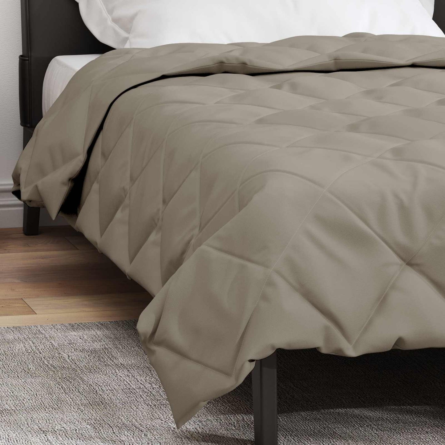 Full Year Duvet Light Grey 140 x 200 cm Microfiber
