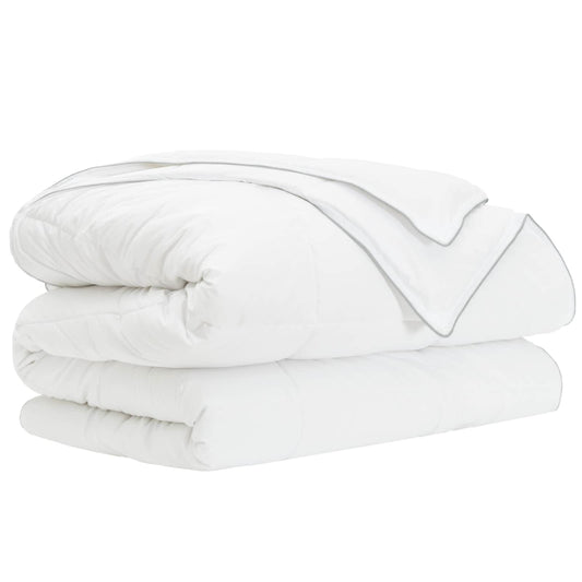 Full Year Duvet White 200 x 220 cm Bamboo Fiber