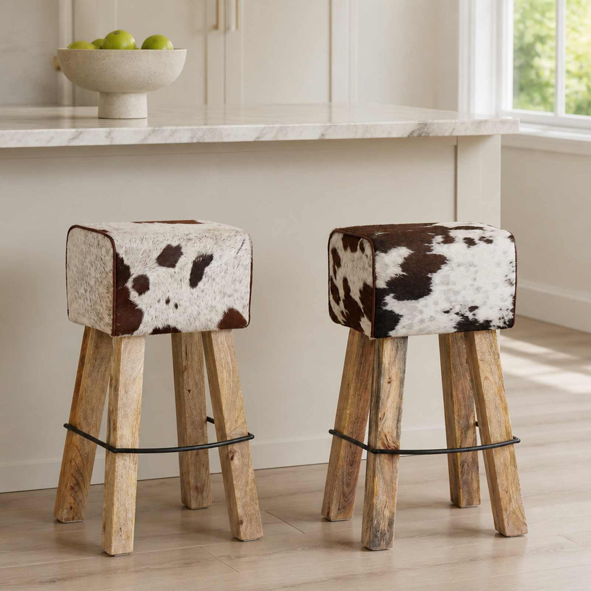 Bar Stool 2 pcs Brown and White 44 x 33 x 74 cm Real Leather